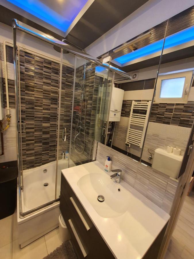 Belvarosi Exkluziv Loft Debreţin Exterior foto
